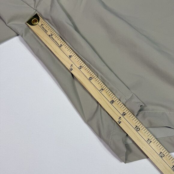 Under Armour Golf Chino Shorts Performance Athletic Khaki Men's Size 40 - Picture 3 of 8